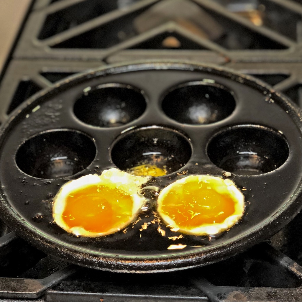 How To Use an Aebleskiver Pan the correct way 